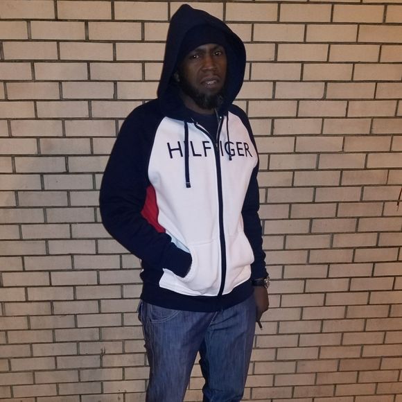 Meet your Posher, Shawn - Picture 1 of 1